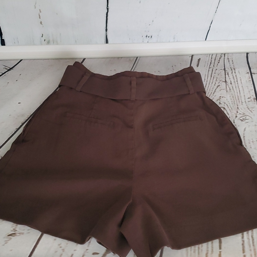 H&M - Picture 2 of 3